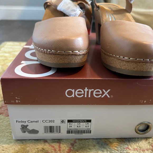 Aetrex Finley Leather Heel – Size 8.5 – Camel – New in Box - Picture 14 of 14